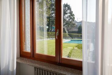 پانسیون Villa Almana