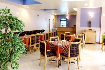 هتل The Menino Regency