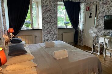 צימר Herrgårds Hotell Gyllene Hästen