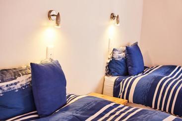 هتل Meikes Guesthouse