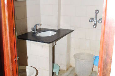 هتل Sri Sai Residency