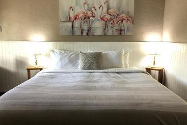 Piccadilly Motel