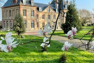 مبيت وإفطار Anelys Château Du Bocage