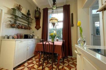 تختخواب و صبحانه Bnb  T Ambacht   Boutique