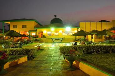 Crossroads Hotel Lilongwe