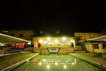 Crossroads Hotel Lilongwe