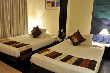 هتل Sterling Suites Langford Town