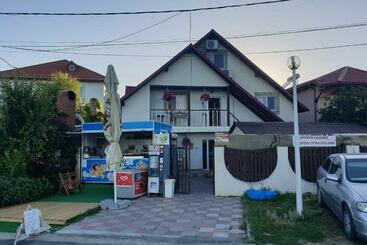 Pension Casa Philip Costinești, Acceptăm Vouchere De Vacanta