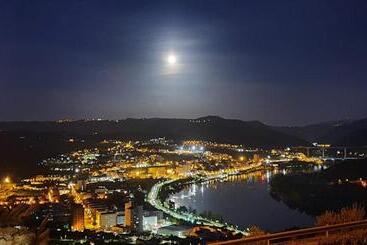 تختخواب و صبحانه Mito S House & Douro View