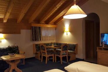 Camona & Apart Walserhof