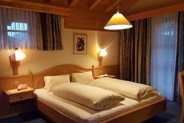 Camona & Apart Walserhof