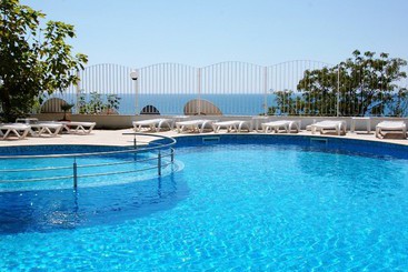 هتل Alex Beach