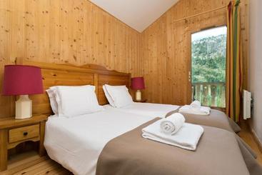 Madame Vacances Les Chalets D Isola