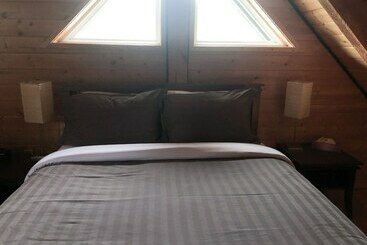 Wild Pacific Waterfront Cabins