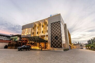 هتل Best Western Batang Garing