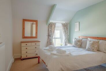 Berry Hall   Porty Eynon
