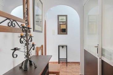 مسافرخانه Apartamentos La Miga