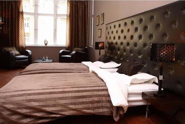 هتل Fancy House