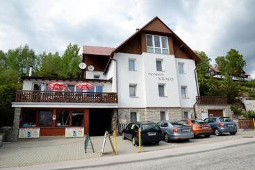 هتل Pension Kraus