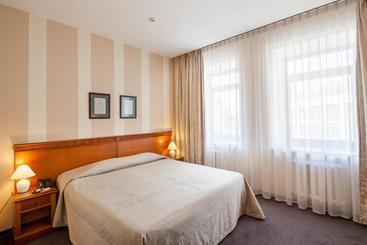 酒店 Nikola House