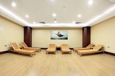 هتل Ramada Plaza Altin Kayisi