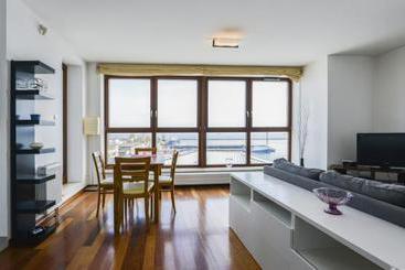 هتل Dom & House  Apartments Sea Towers