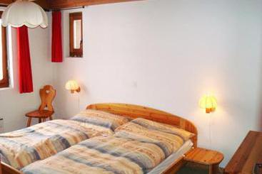 酒店 Vieux Valais D Kuster