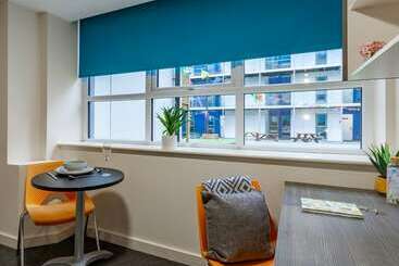 هاستل Rooms & Studios For Students Only Bolton