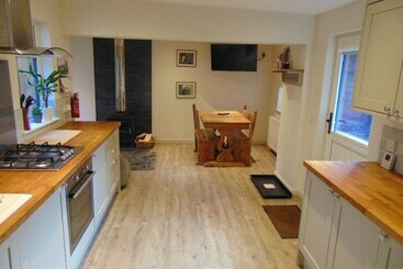 Dreamwood Cottage