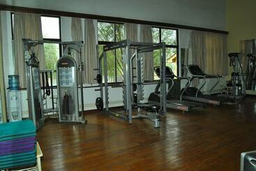 هتل Morendat Training And Conference Centre