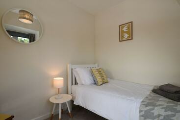 Maytham Cottage
