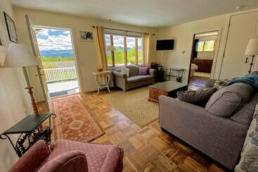 Сельский дом 3l Cabin In Picturesque Sugar Hill Breathtaking Views Minutes From White Mountains Attractions