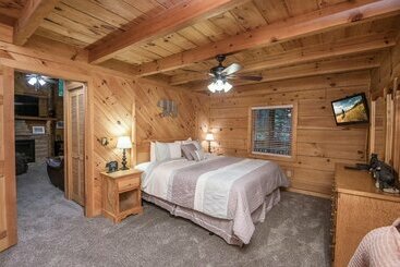 Squirrel S Leap By Eagles Ridge Resort