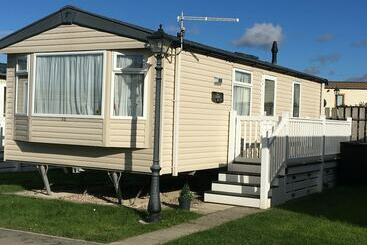 קוטג'' A Lovely Caravan On Quiet Site At Westward Ho!