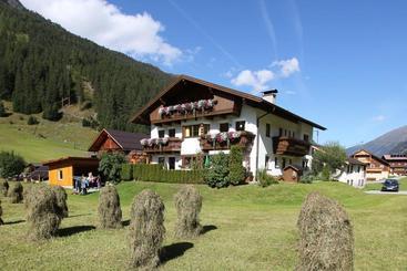 ホテル Haus Bergfreund