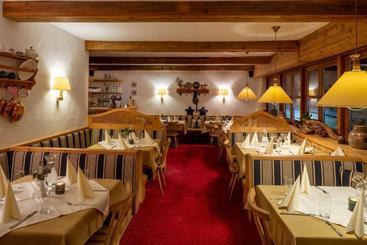 هتل Alpin Tyrol Kitzbüheler Alpen
