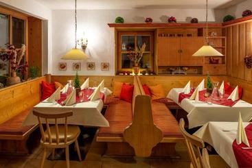 هتل Alpin Tyrol   Kitzbüheler Alpen
