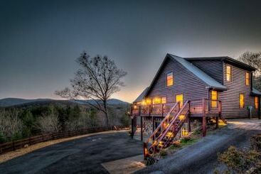 Сельский дом Skydancer Lodge By Escape To Blue Ridge