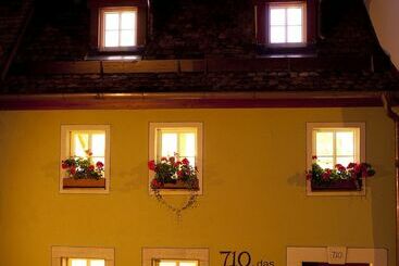 Ferienhaus   Die710