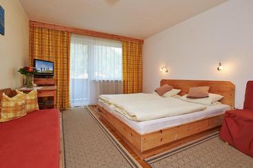 تختخواب و صبحانه Apart Landhaus Gstrein
