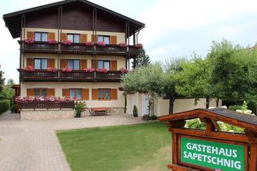 پانسیون Gästehaus Sapetschnig