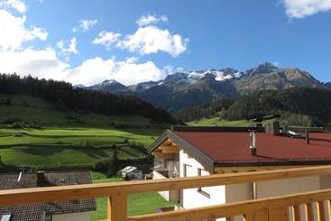 هتل Haus Barbara