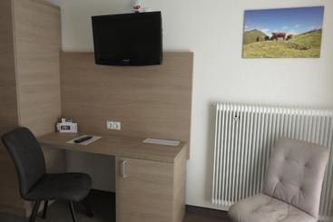 هتل Haus Barbara