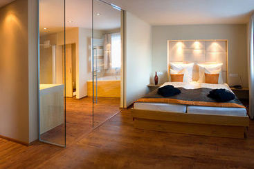 هتل The Gast House Zell Am See