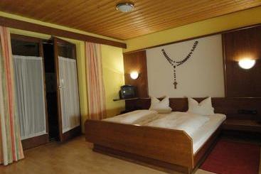 בית מלון כפרי Restaurant Kröll