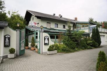ペンション Gasthaus Hotel Feldschlange