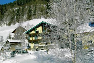 Bauernhof Moosbauerhof