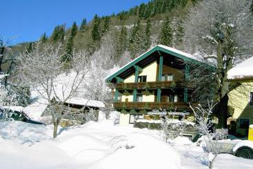 Bauernhof Moosbauerhof