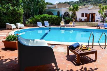 هتل Relais Le Nereidi