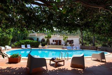 هتل Relais Le Nereidi